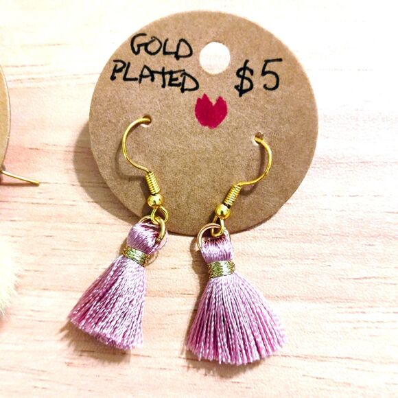 2 NEW Fun Earrings Pink Tassels & Cream Fuzzy Balls Gold Plated Hypoallergenic - Picture 3 of 3
